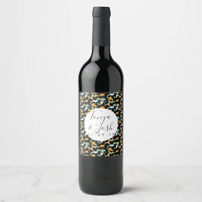Colourful Cheetah Print Pattern Modern Wedding Wine Label (Front)