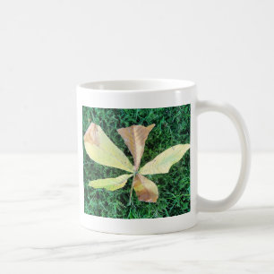 Colourful chestnut tree leaf coffee mug