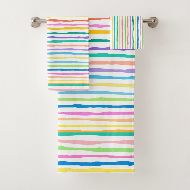 Colourful hand -drawn stripes bath towel set (Insitu)