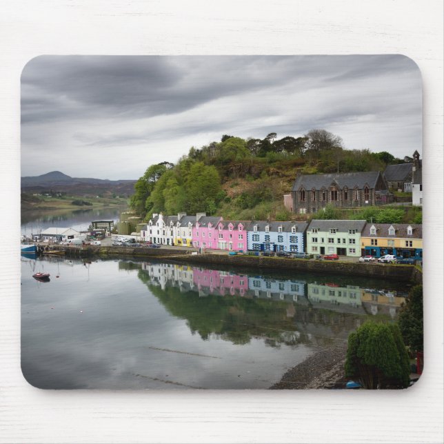 Colourful houses in Portree, Skye Mouse Mat (Front)