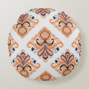 Colourful ikat pattern in vintage style. Elegant e Round Cushion