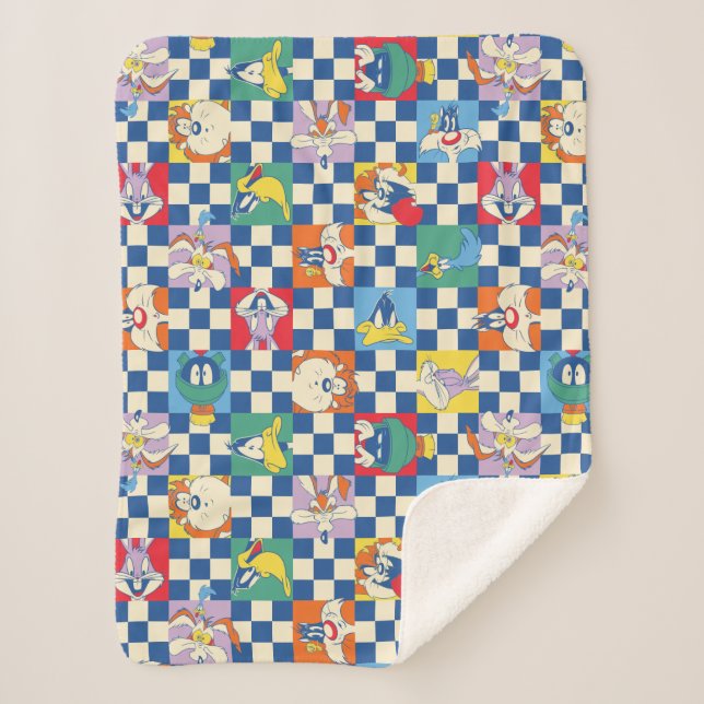 Colourful LOONEY TUNES™ Chequered Toss Pattern Sherpa Blanket (Front)