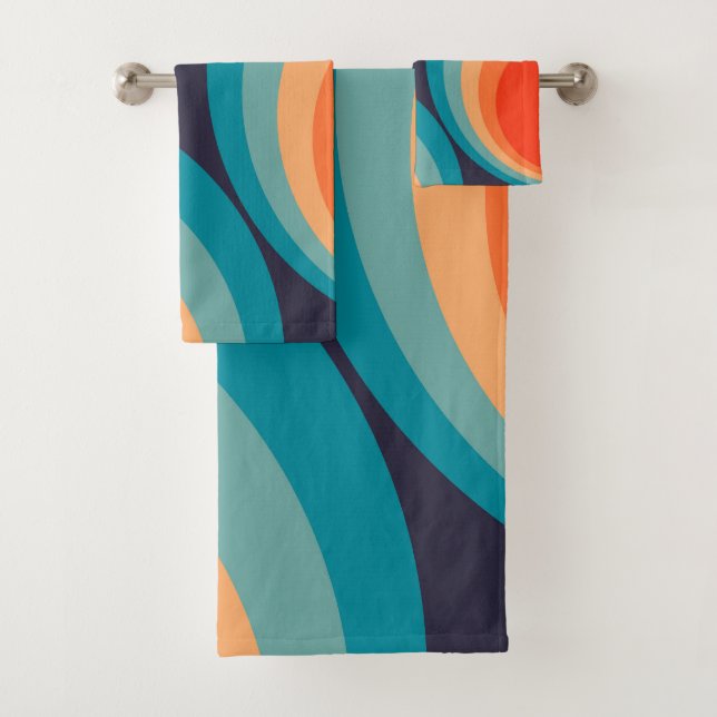 Colourful retro circles design bath towel set (Insitu)