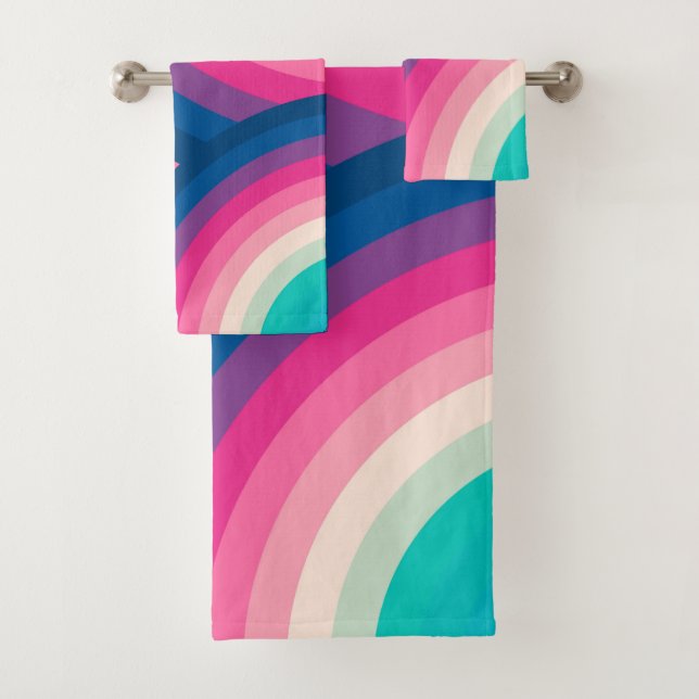 Colourful Retro Rainbow Circles Pattern | Bath Towel Set (Insitu)
