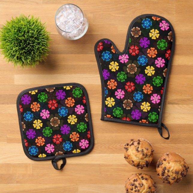 Colourful Retro Rainbow Flowers Design Black  Oven Mitt & Pot Holder Set (Top Down)