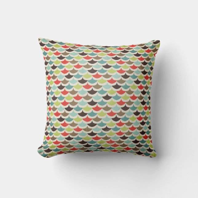 Colourful Scalloped Pattern Throw Pillow (Front)