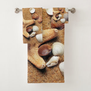 Colourful seashells on the sand bath towel set