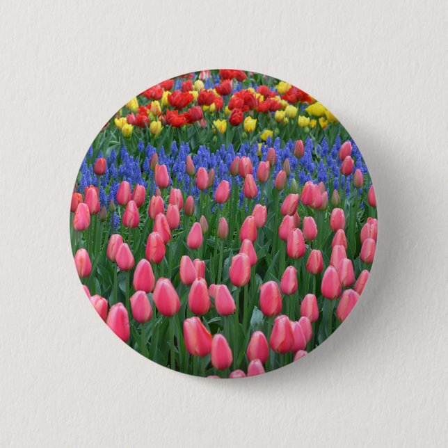 Colourful spring tulip garden 6 cm round badge (Front)
