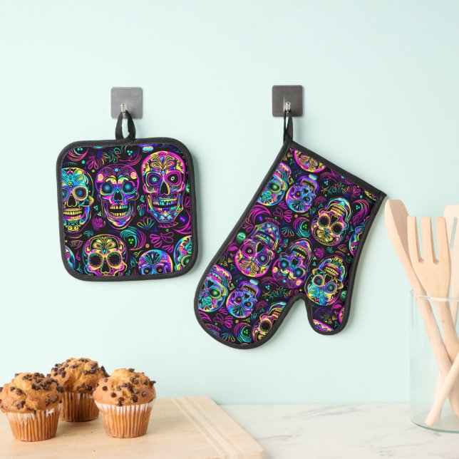 Colourful Sugar Skull Oven Mitt & Pot Holder Set (Insitu(Hanging))