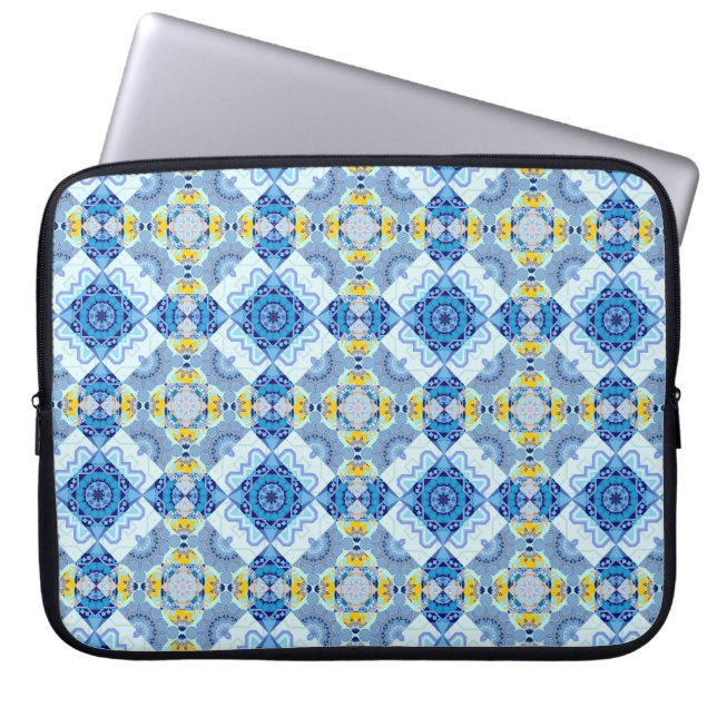 Colourful symmetrical seamless pattern, design in  laptop sleeve (Front)