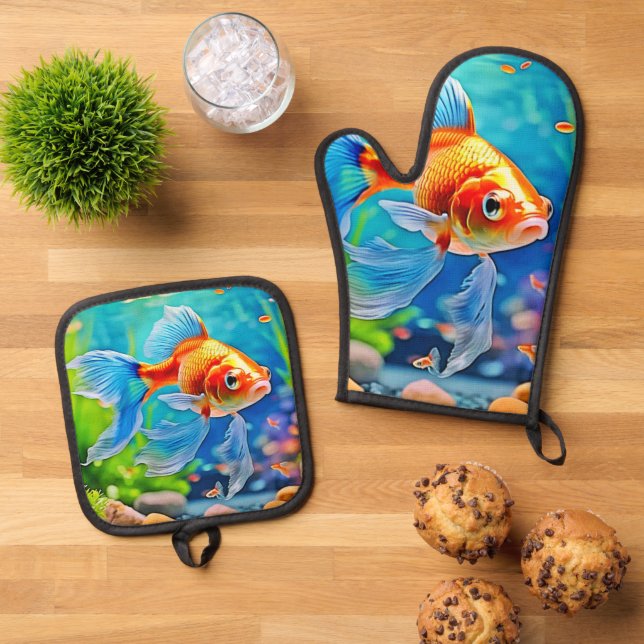 Colourful Tank Goldfish Design Oven Mitt & Pot Holder Set (Top Down)
