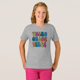 Colourful Third Grade Vibes Back to School Retro T-Shirt