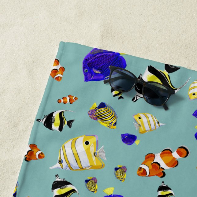 Colourful tropical fish beach towel (In Situ)