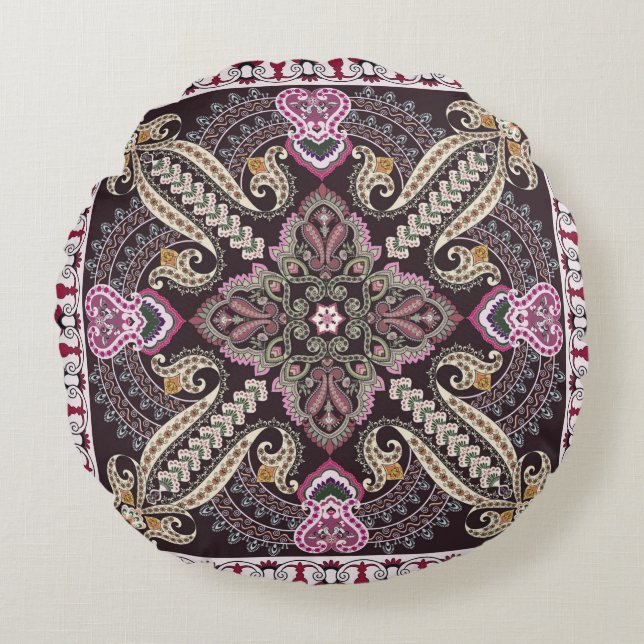 Colourful vintage mandala motifs seamless pattern round cushion (Front)