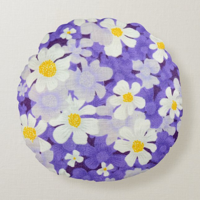 Colourful Vintage: Seamless Flower Pattern Round Cushion (Front)