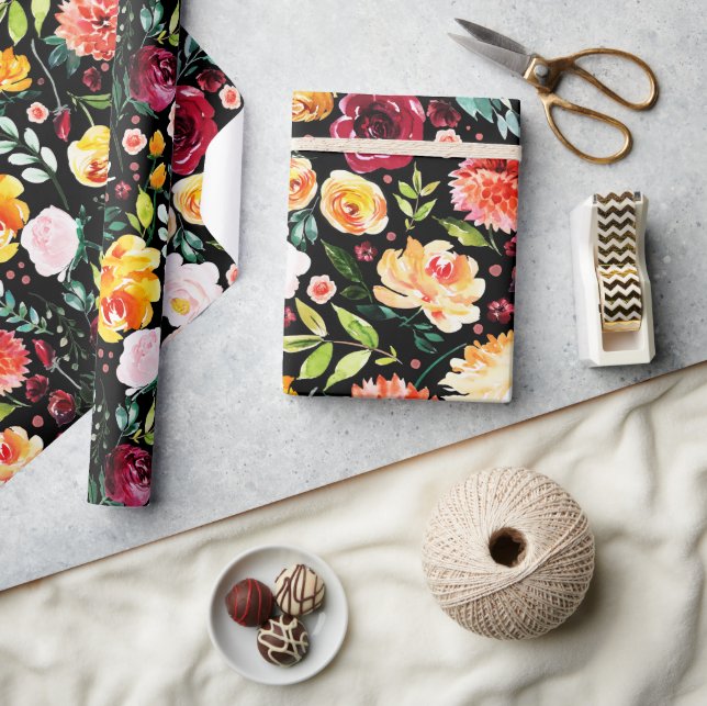 Colourful watercolors garden flowers pattern wrapping paper (Crafts)