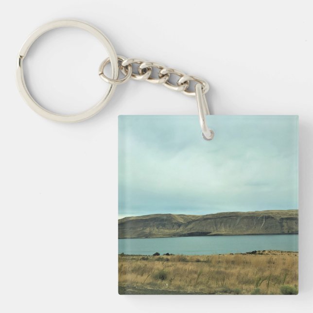Columbia River, Arlington, Oregon Key Ring (Front)