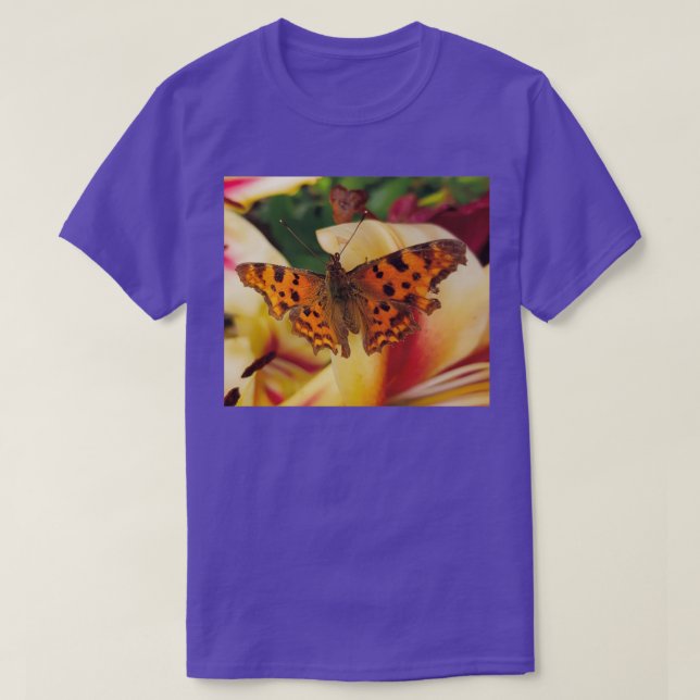 Comma butterfly in garden T-Shirt (Design Front)