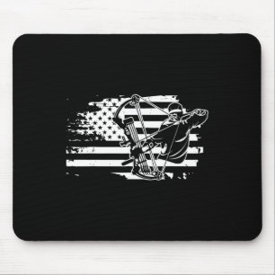 Compound Bow Hunting Gear Retro American Flag Mens Mouse Mat