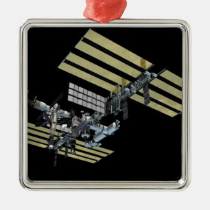 Computer generated view 10 metal tree decoration