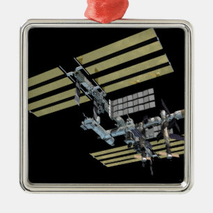 Computer generated view 11 metal tree decoration