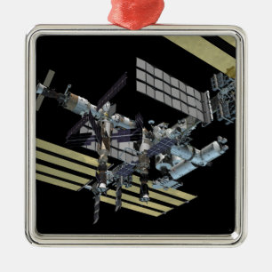 Computer generated view 14 metal tree decoration