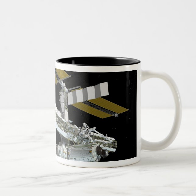 Computer generated view 26 Two-Tone coffee mug (Right)