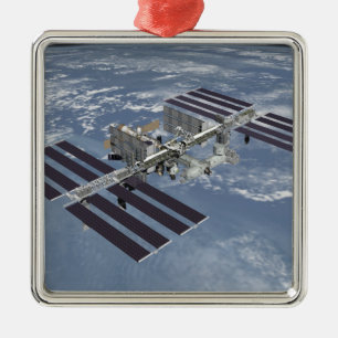 Computer generated view 27 metal tree decoration