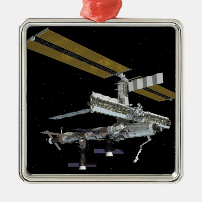 Computer generated view metal tree decoration (Front)