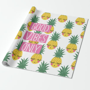 Conceptual phrase Good vibes only on seamless patt Wrapping Paper