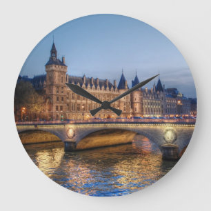 Conciergerie Large Clock