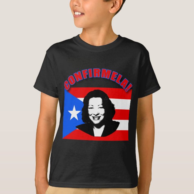 CONFIRMELA Con Bandera de Puerto Rico T-Shirt (Front)