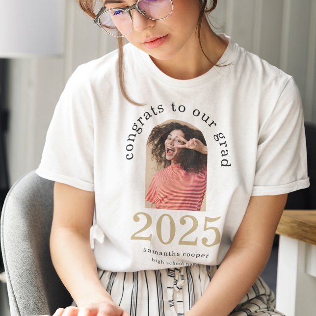 Congrats Grad Arch Photo 2025 Graduate  T-Shirt (Creator Uploaded)