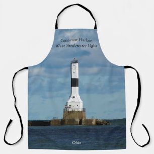 Conneaut Harbour West Breakwater Light apron