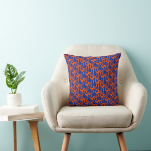 Contemporary Abstract Pop Wiggle Pattern Cushion