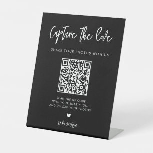 Contemporary black wedding Capture the love Pedestal Sign