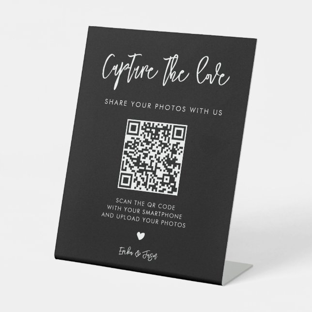 Contemporary black wedding Capture the love Pedestal Sign (Front)