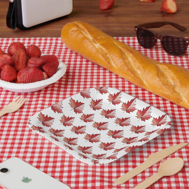 Contemporary Canadian Maple Leaf Pattern ID1071 Paper Plate (Picnic)