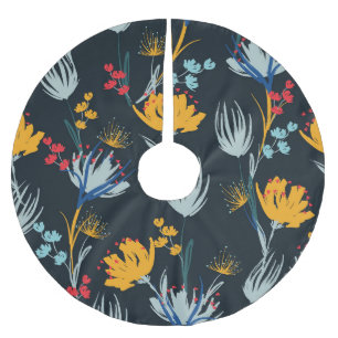 Contrast Floral Brush: Black Seamless Brushed Polyester Tree Skirt