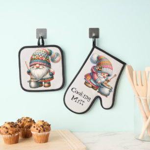 Cooking Gnomes Oven Mitt & Pot Holder Set