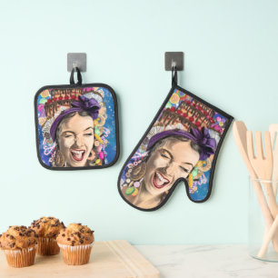 Cooking Woman Funny Oven Mitt & Pot Holder Set
