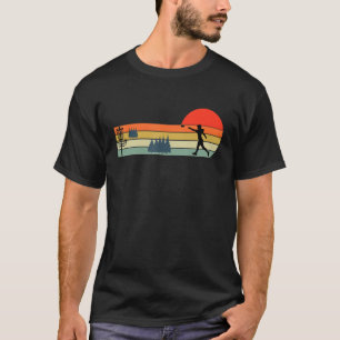 Cool and Fun Disc Golf Sport Retro Sunset  Vantage T-Shirt