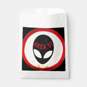 Cool Area 51 Alien-Head Road Sign Red Black White Favour Bags
