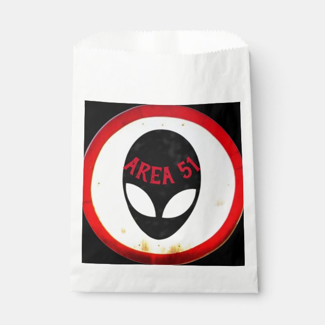 Cool Area 51 Alien-Head Road Sign Red Black White  Favour Bags (Front)