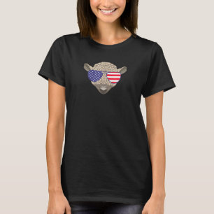 Cool Armadillo Wearing Usa Flag Sunglasses Us Amer T-Shirt