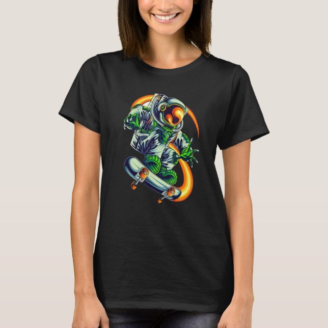Cool Astronaut Skateboard     Vintage Space Skateb T-Shirt (Front)