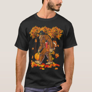 Cool Bigfoot Holding Pumpkin And Turkey Thanksgivi T-Shirt
