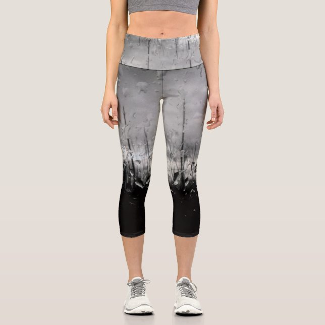 Cool black and white water drops capri leggings (Front)