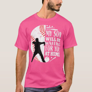 Cool Cute Baseball Catcher Mum Dad Son Parents Quo T-Shirt