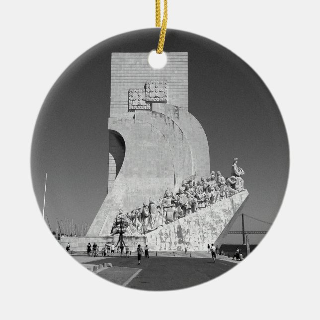 Cool Discoveries Monument | Padrão Descobrimentos Ceramic Tree Decoration (Front)